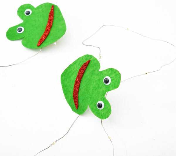 TOODLES Learning Cute Frog Night Lights - Adorable Frog String Lights for Children's Bedroom, Fairy Lights for Home and Holiday Decoration, Perfect for Kids' Room Decor - Image 2